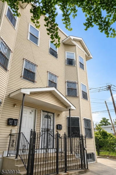 Photo 1 of 9 — 42 Astor St, Newark City, NJ 07114