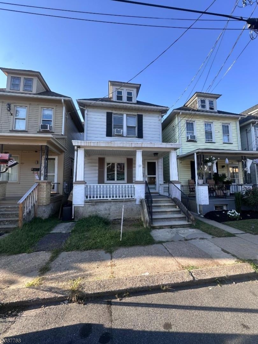 Phillipsburg Town, New Jersey 08865, United States, 3 Bedrooms Bedrooms, ,1 BathroomBathrooms,Residential,Coming Soon,218915