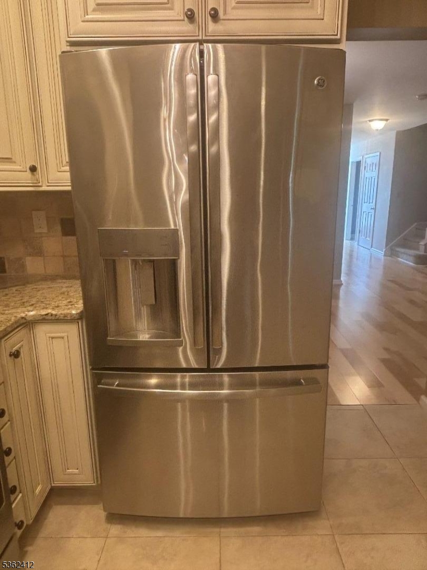 Jade Mountain - Residential Lease