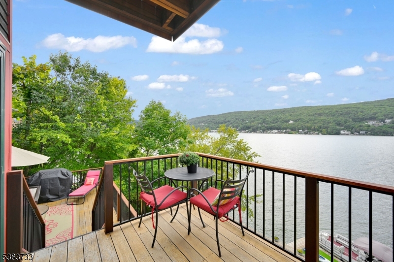 Greenwood Lake NY Lakefront - Residential