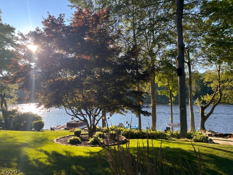 Upper Greenwood Lake - Residential