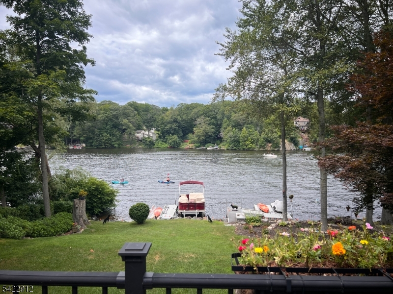 Upper Greenwood Lake - Residential