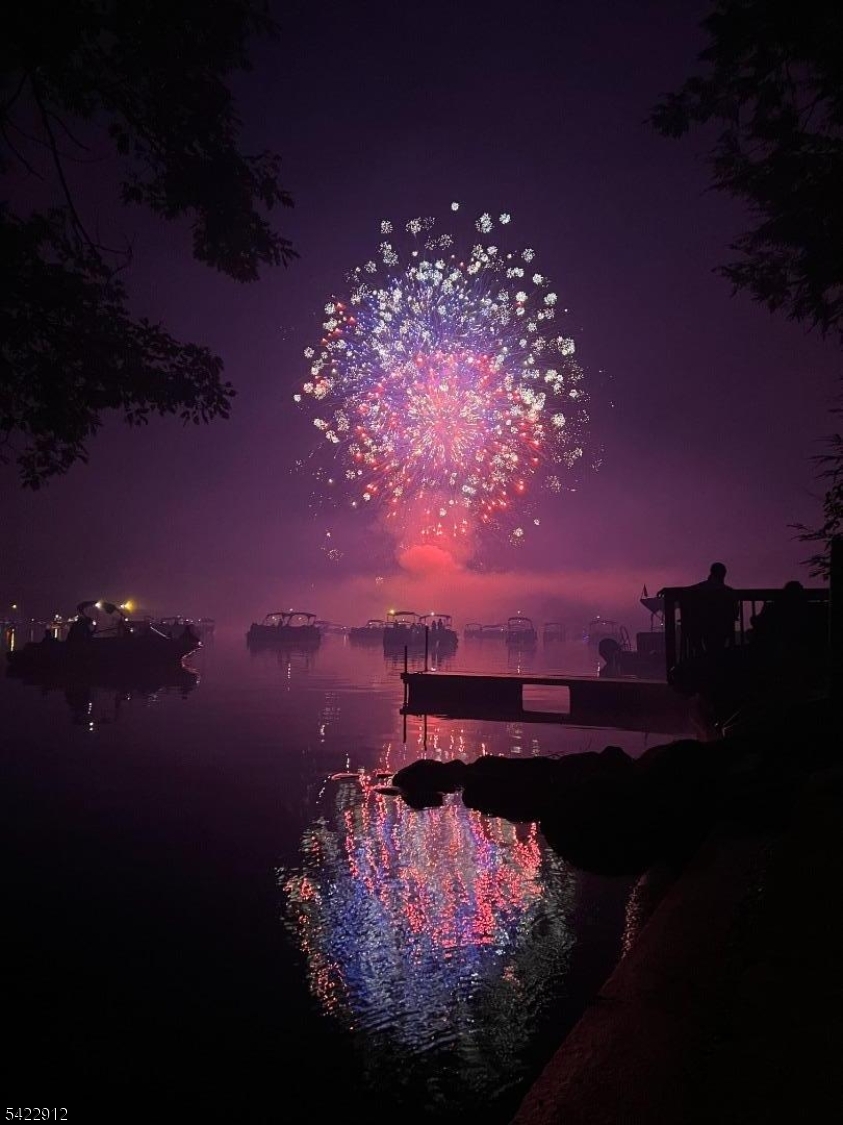 Upper Greenwood Lake - Residential