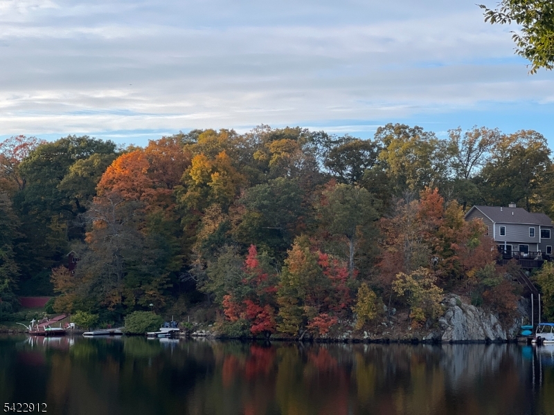Upper Greenwood Lake - Residential