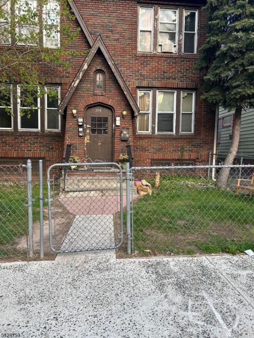 Spacious, updated 2 bedroom, 1 bath apartment for rent in the Ivy Hill Section of Newark. Walkable to public transportation, parks, schools, shopping and houses of worship. Available now!