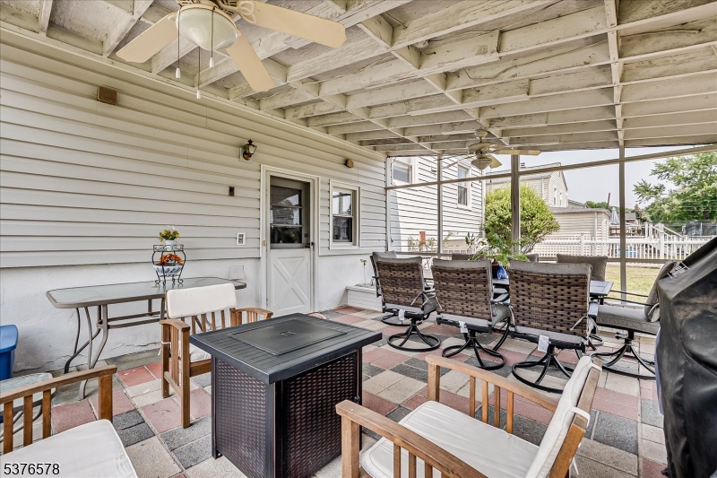 South Plainfield Boro, New Jersey 07080, United States, 3 Bedrooms Bedrooms, ,2 BathroomsBathrooms,Residential,Pending,185467