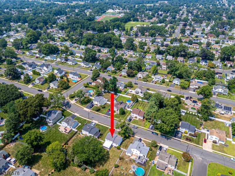 South Plainfield Boro, New Jersey 07080, United States, 3 Bedrooms Bedrooms, ,2 BathroomsBathrooms,Residential,Pending,185467