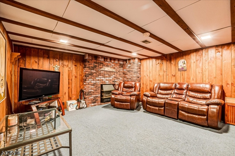 South Plainfield Boro, New Jersey 07080, United States, 3 Bedrooms Bedrooms, ,2 BathroomsBathrooms,Residential,Pending,185467