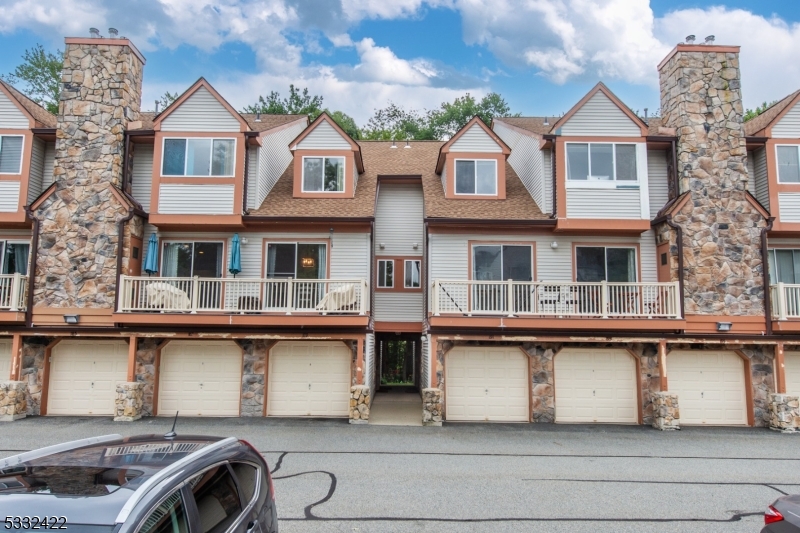 Meadows at Roxbury - Residential