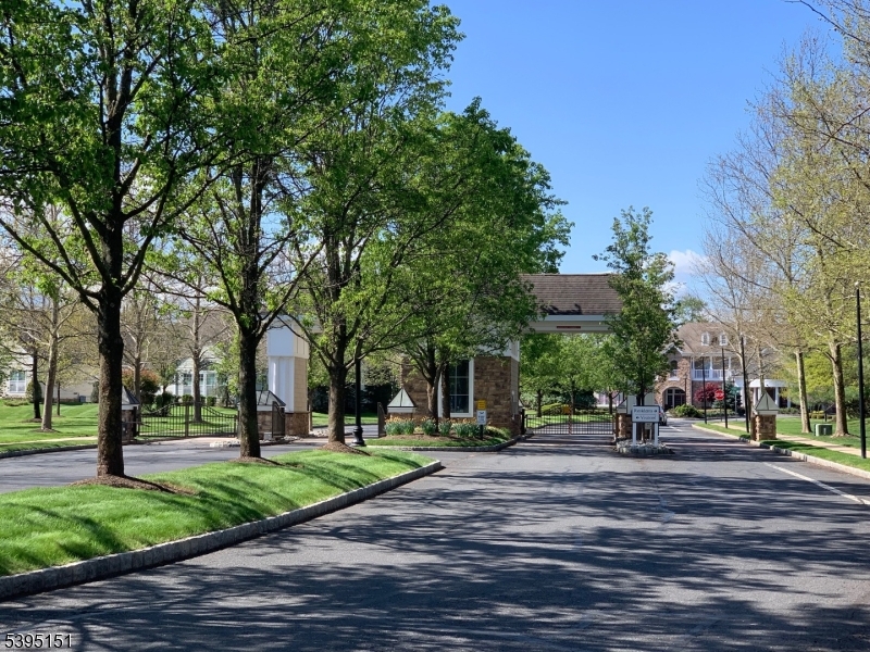 Somerset Run - Residential