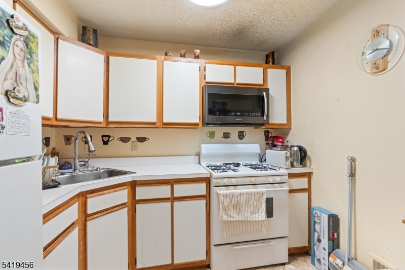 Condominiums - Residential