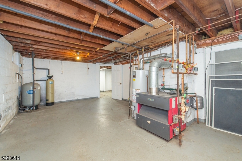 LOWER WEST MILFORD - Residential