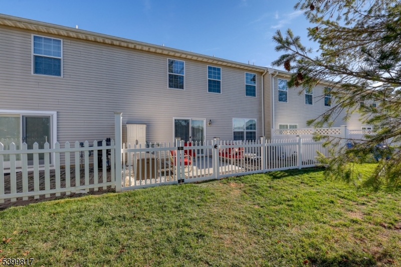 Ridgefield Commons - Residential