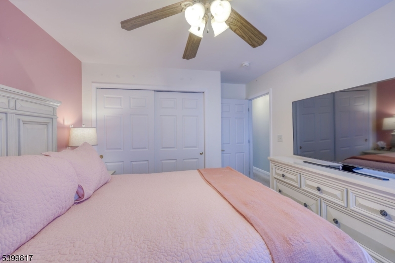 Ridgefield Commons - Residential