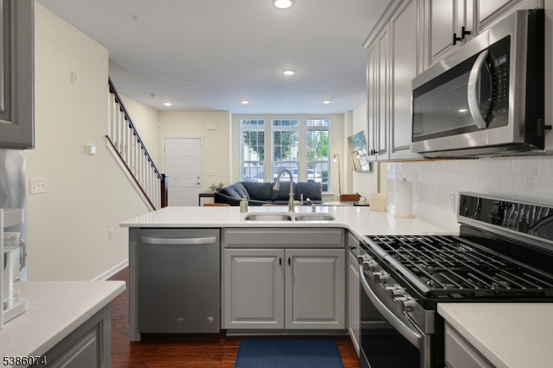 Somerville Station - Residential