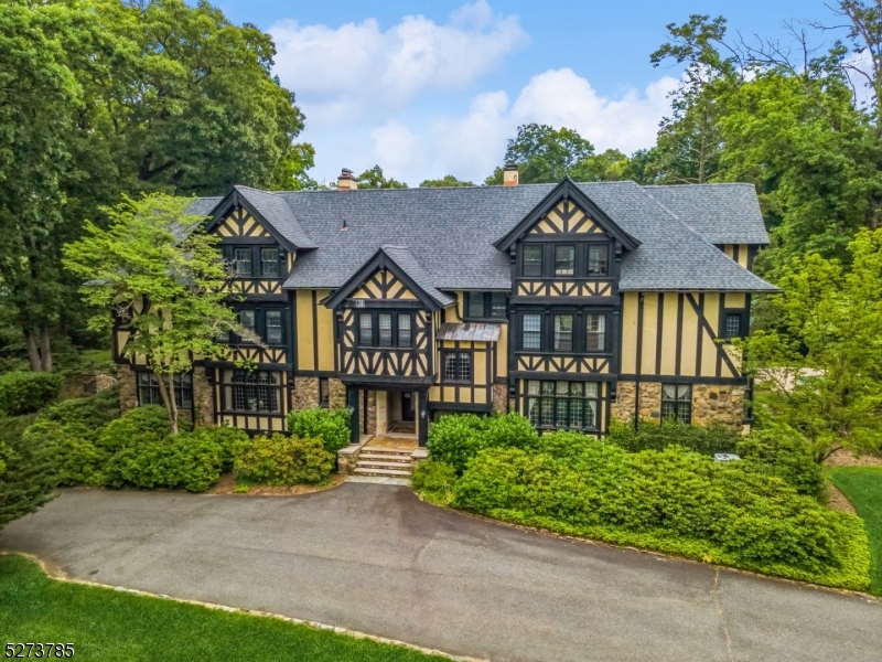 131 Rensselaer Rd