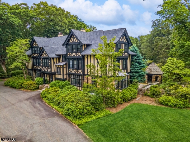 131 Rensselaer Rd