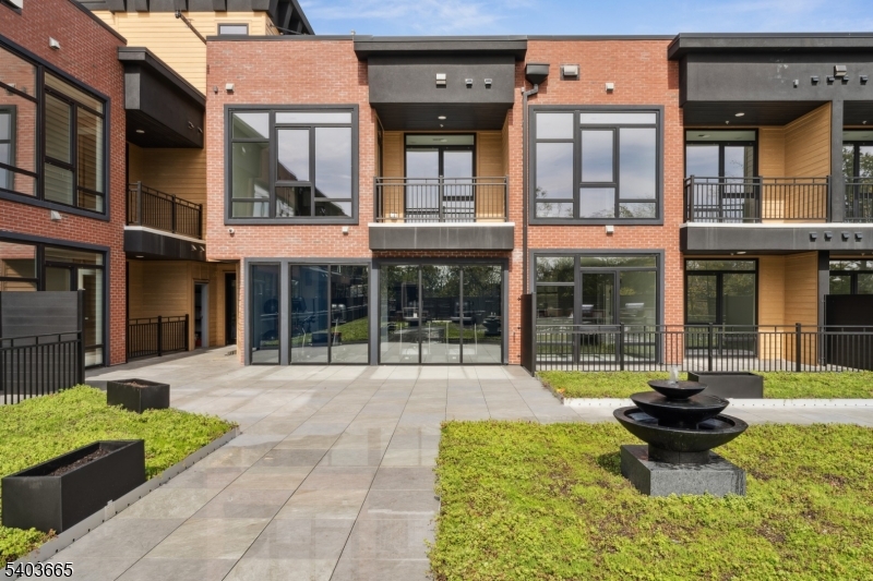 Veranta by Kontos - Residential Lease