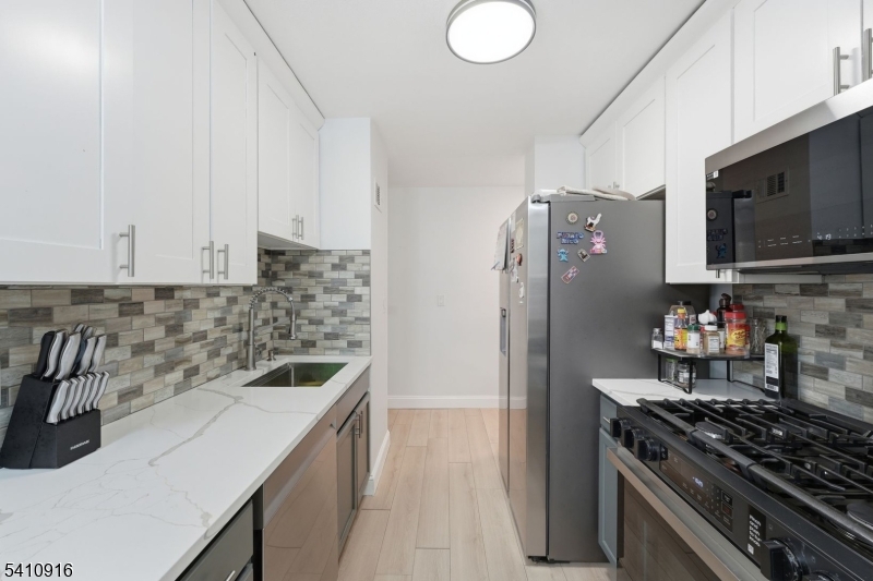 Polonaise - Residential