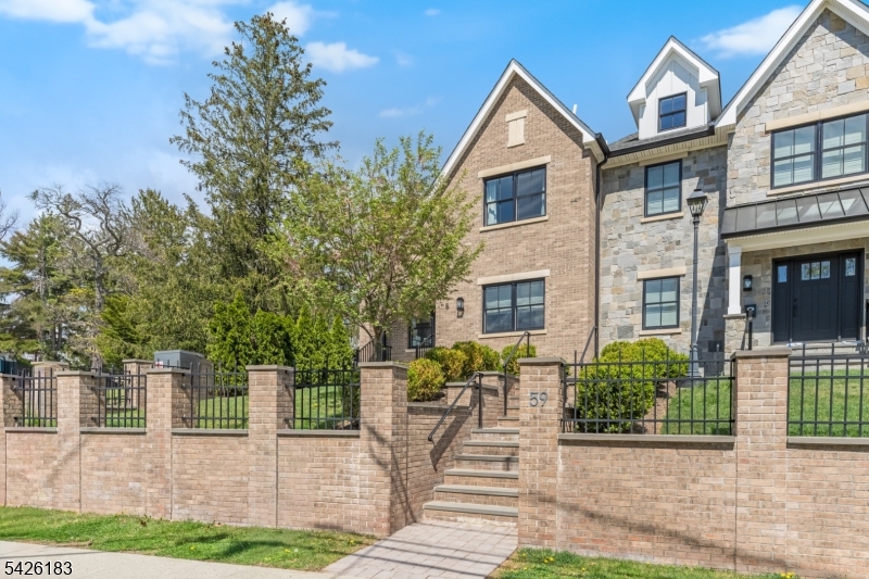 Downtown Summit - Residential