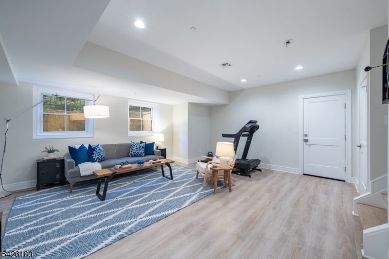 Downtown Summit - Residential