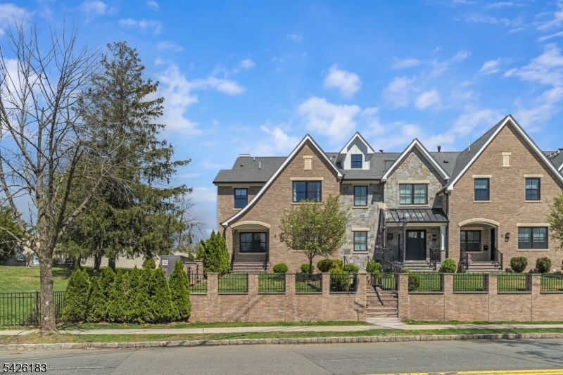 Downtown Summit - Residential