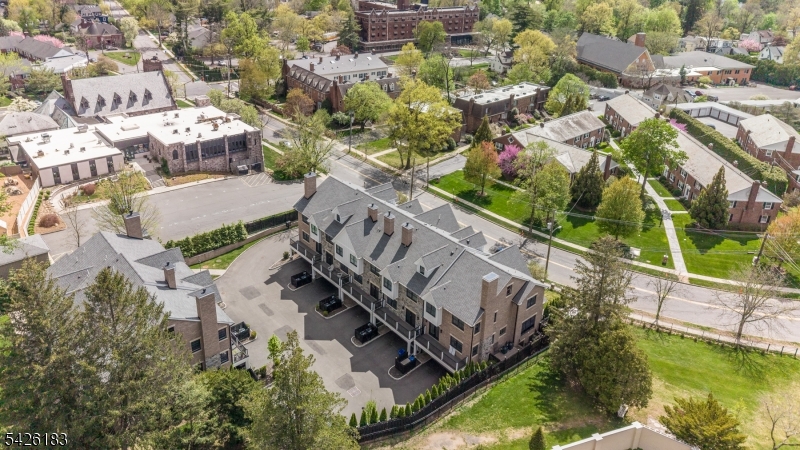 Downtown Summit - Residential