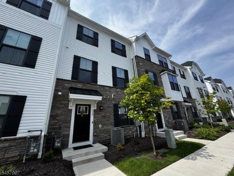 114 Bergen St, Hackettstown Town, NJ 07840 - #: 4050295