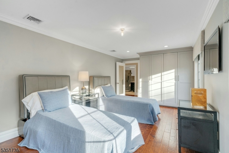 Kensington Wood - Residential