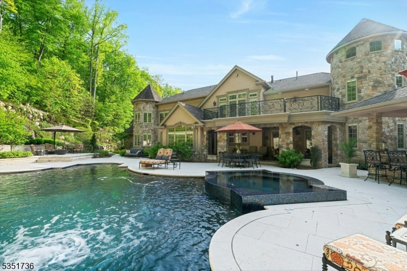 Kensington Wood - Residential