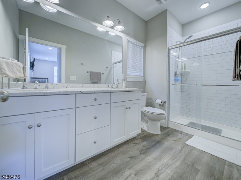 Ballantine Woods - Residential