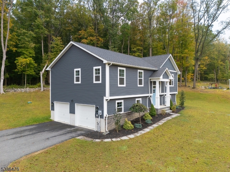 Ballantine Woods - Residential