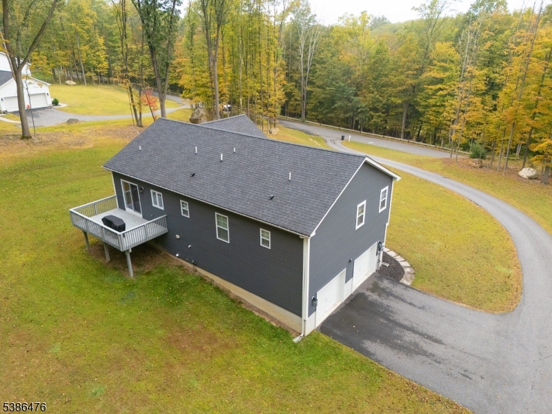 Ballantine Woods - Residential