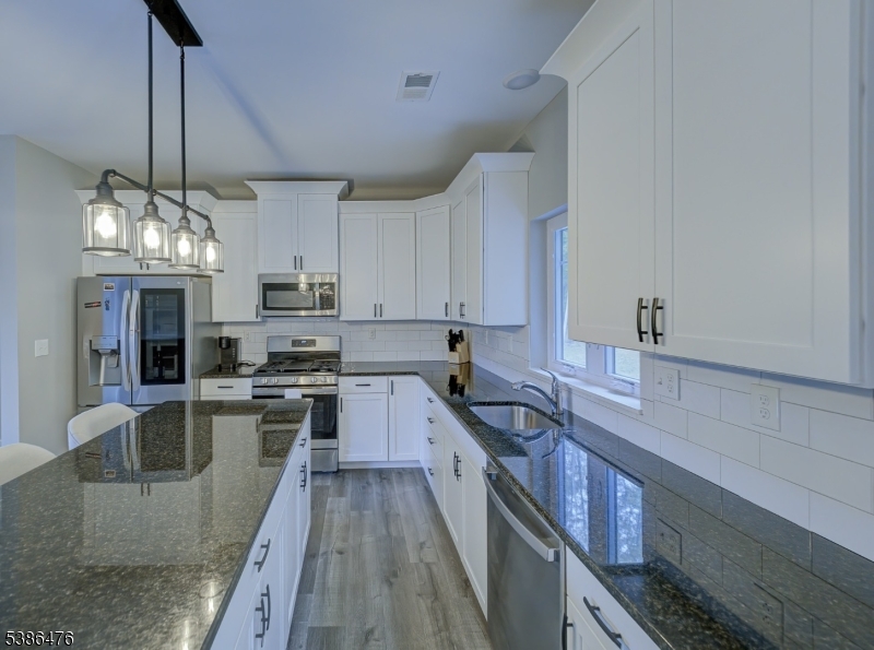 Ballantine Woods - Residential