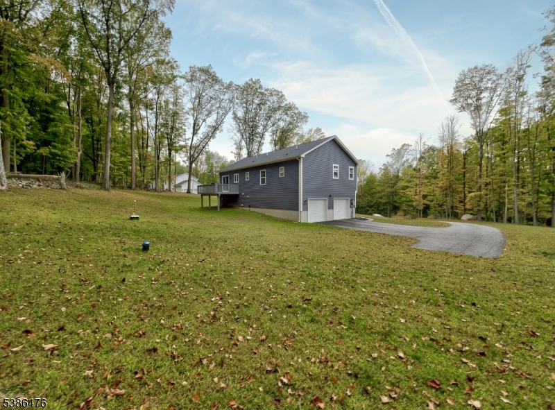 Ballantine Woods - Residential