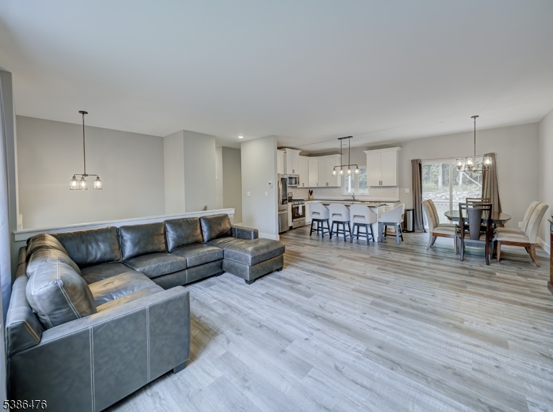 Ballantine Woods - Residential