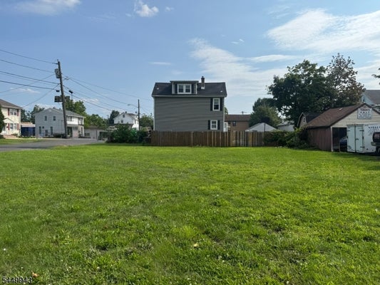 682 JEFFERSON AVE, NORTH BRUNSWICK, NJ 08902 - Image 8bedfe681b53e5e3585ee8fb9f1bcaa3/3416486282