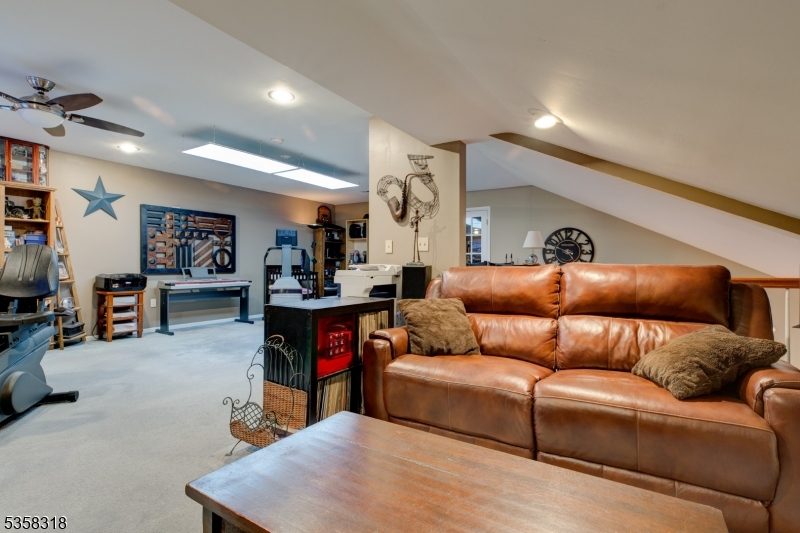 GARRET HEIGHTS - Residential