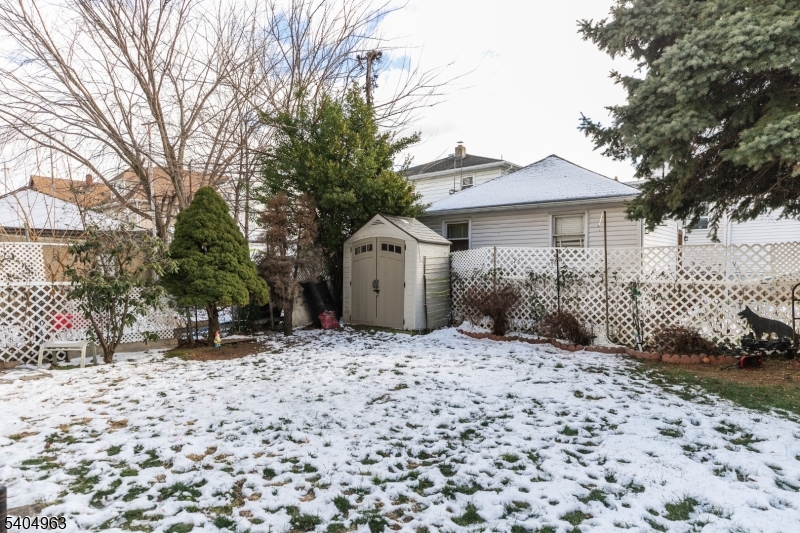 Lakeview - Residential Income