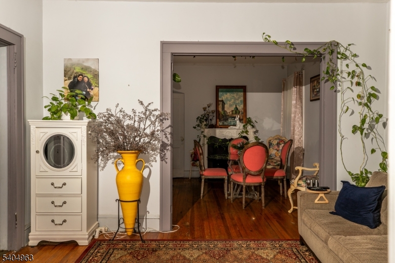 Lakeview - Residential Income