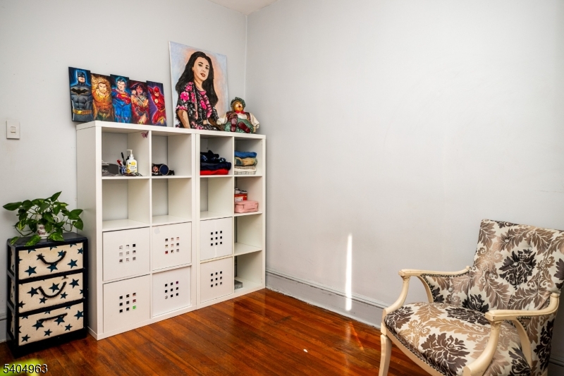 Lakeview - Residential Income