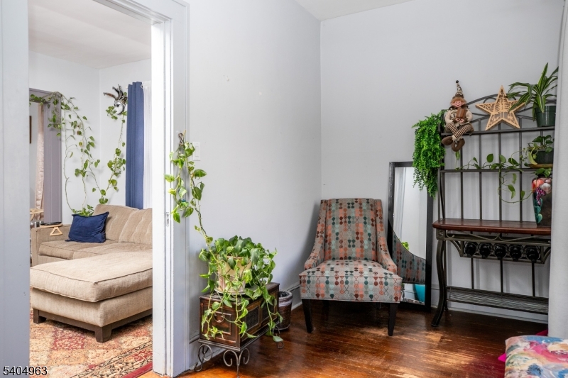 Lakeview - Residential Income