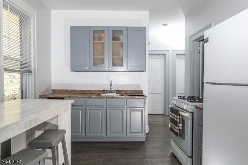 Lakeview - Residential Income