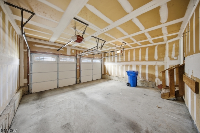 Greenwich Chase - Residential