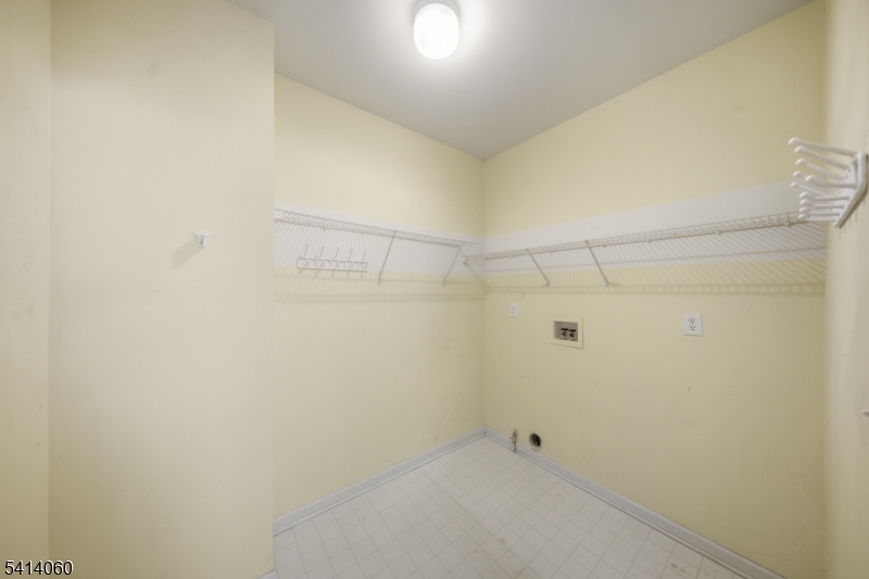 Greenwich Chase - Residential