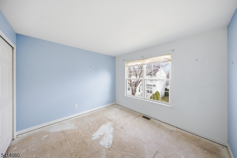 Greenwich Chase - Residential