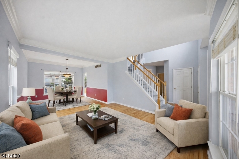 Greenwich Chase - Residential