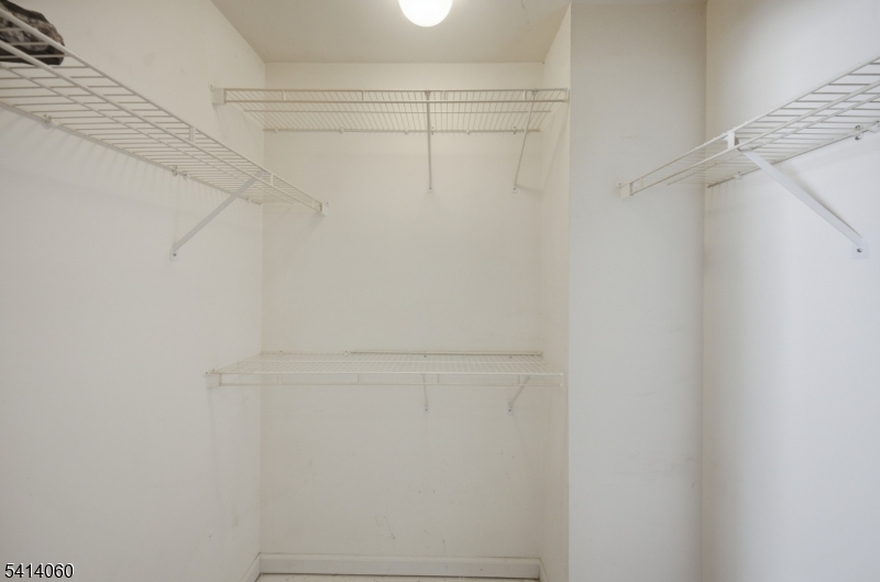 Greenwich Chase - Residential