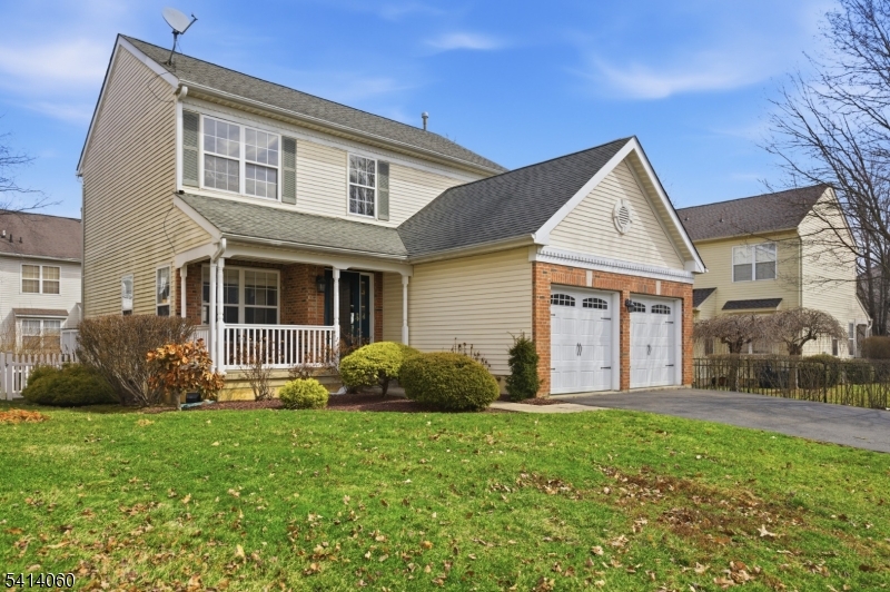 Greenwich Chase - Residential