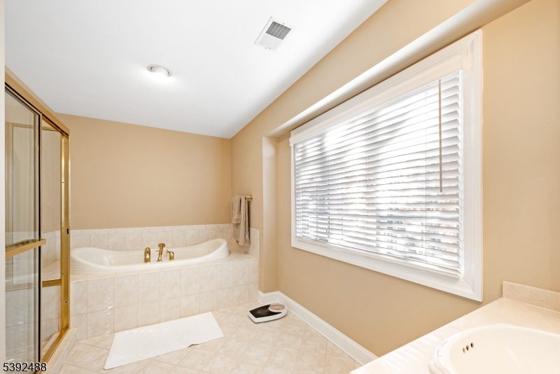 Lamington Falls - Residential